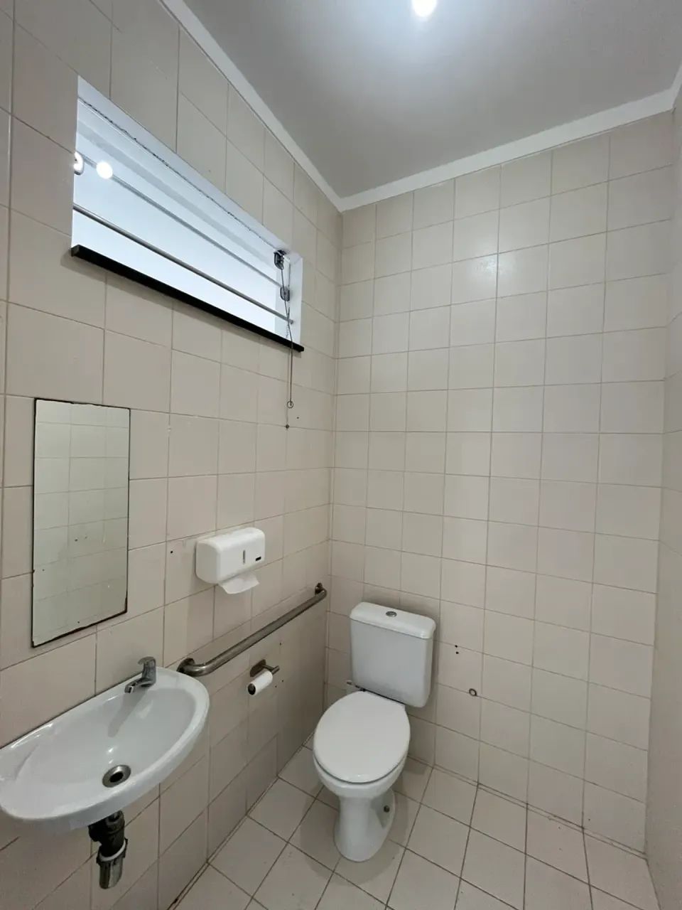Sala para alugar na Galeria Silmar, bairro Salgado Filho - Foto 5