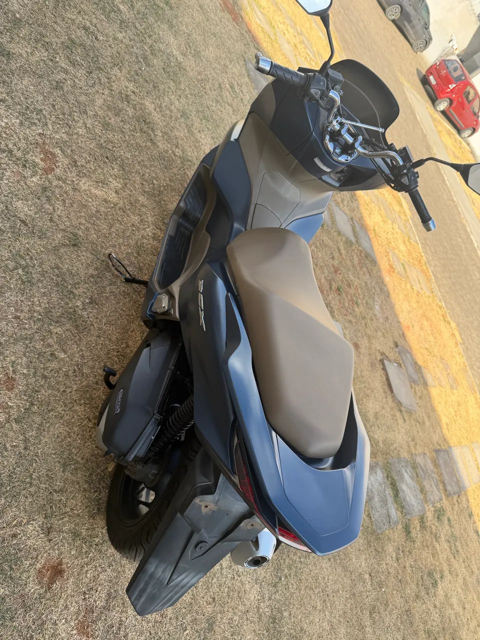 PCX DLX ABS 24 - Foto 5