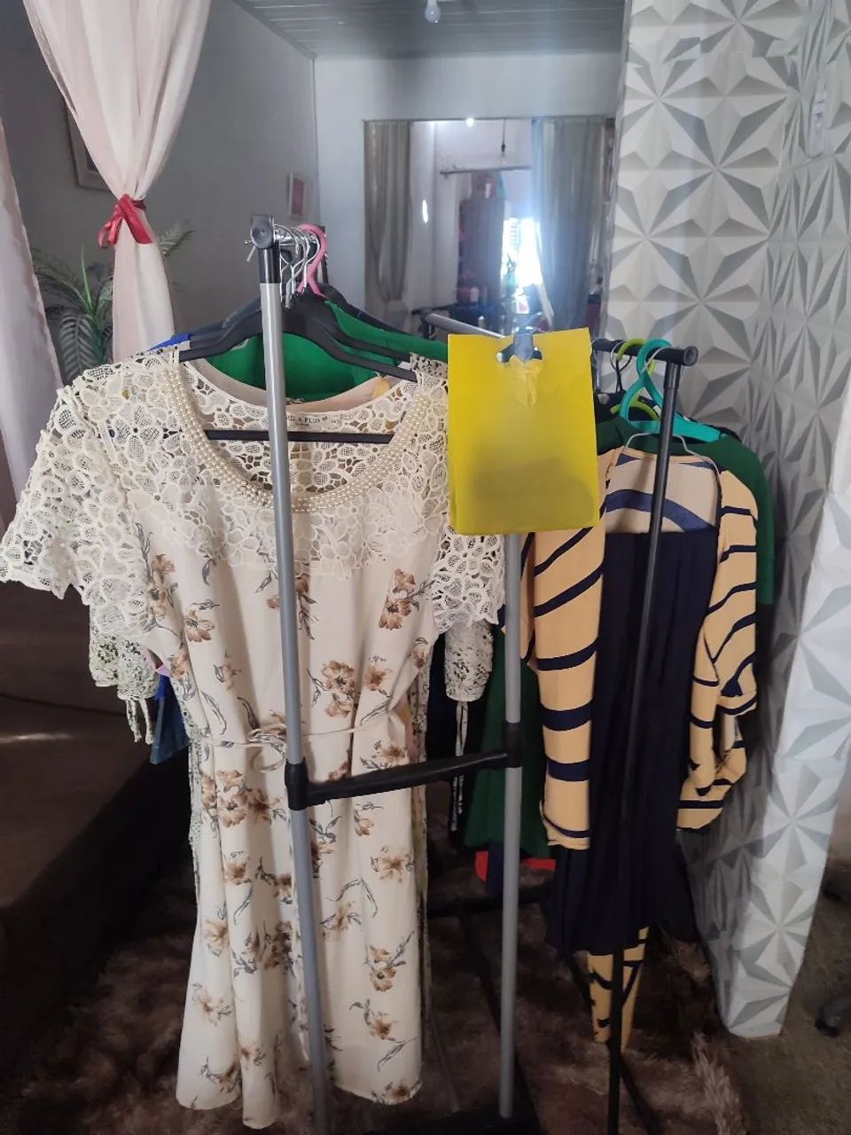 Roupa semi-nova