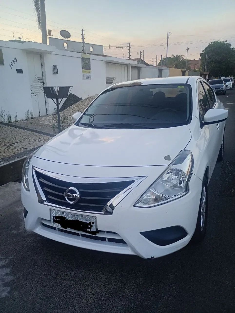 Nissan Versa SV 1.6 16V 2016