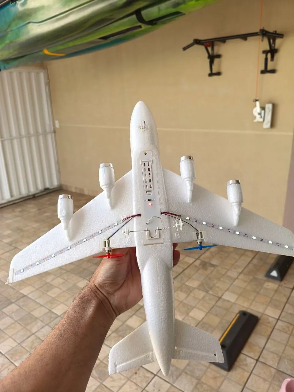 Aeromodelo avião de controle - Foto 5