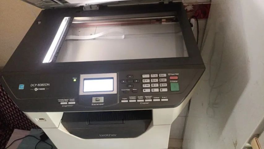 Impressora Brother DCP 8080DN  usada - Foto 4