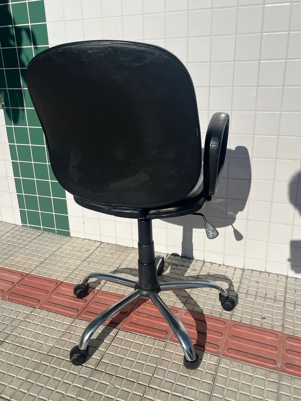 Cadeira diretor gomada  - Foto 3