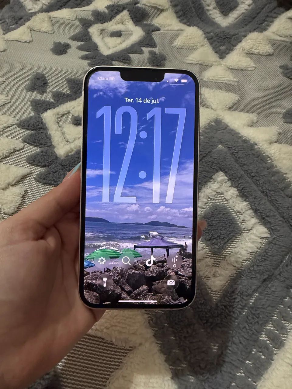 iPhone 13 