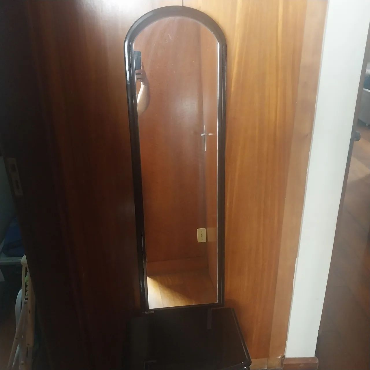 Criado mudo com espelho  - Foto 2