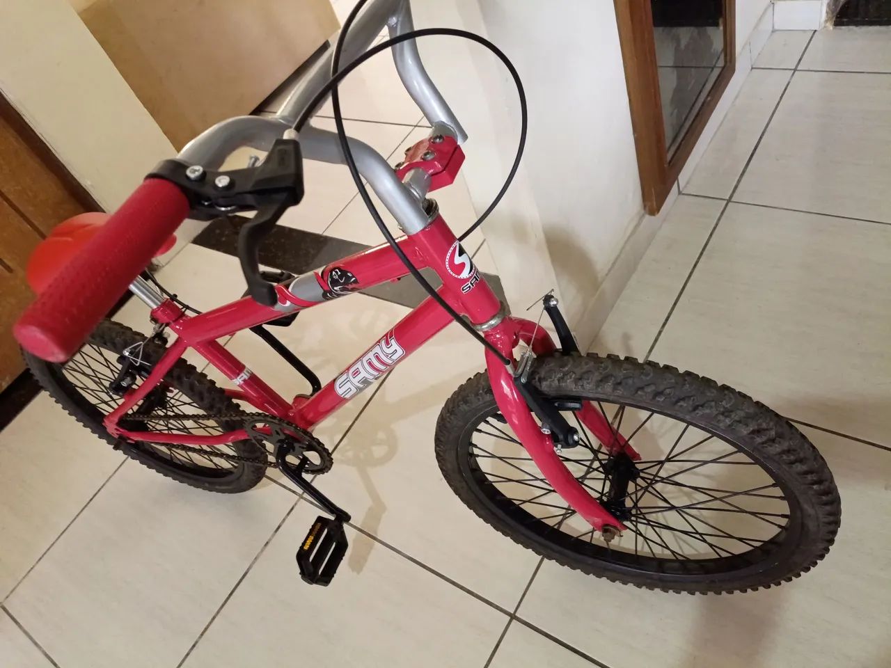 Bicicleta infantil aro 20 várias peças novas  - Foto 5