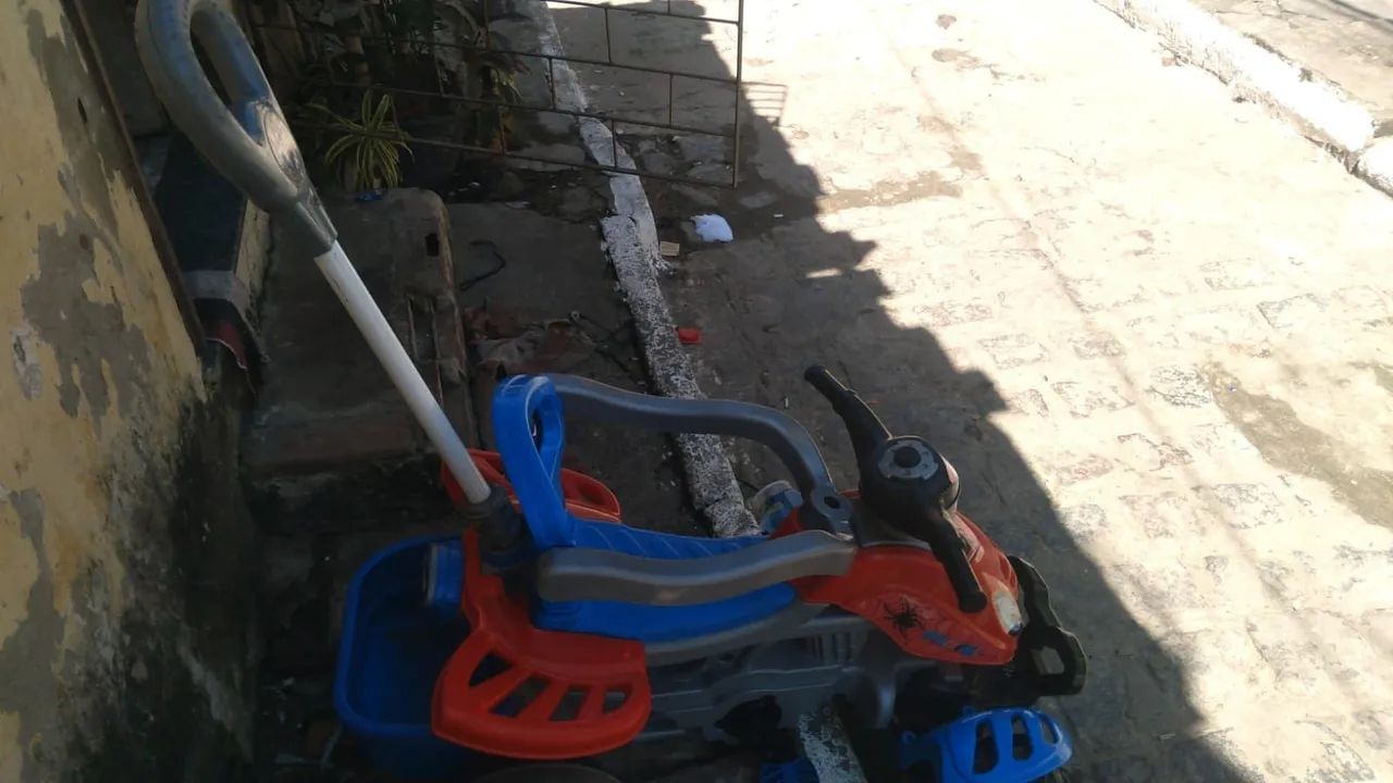Vende-Se carrinho de empurra de bebe - Foto 2