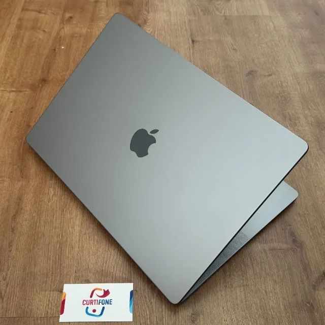 MacBook Pro M2 PRO - 16
