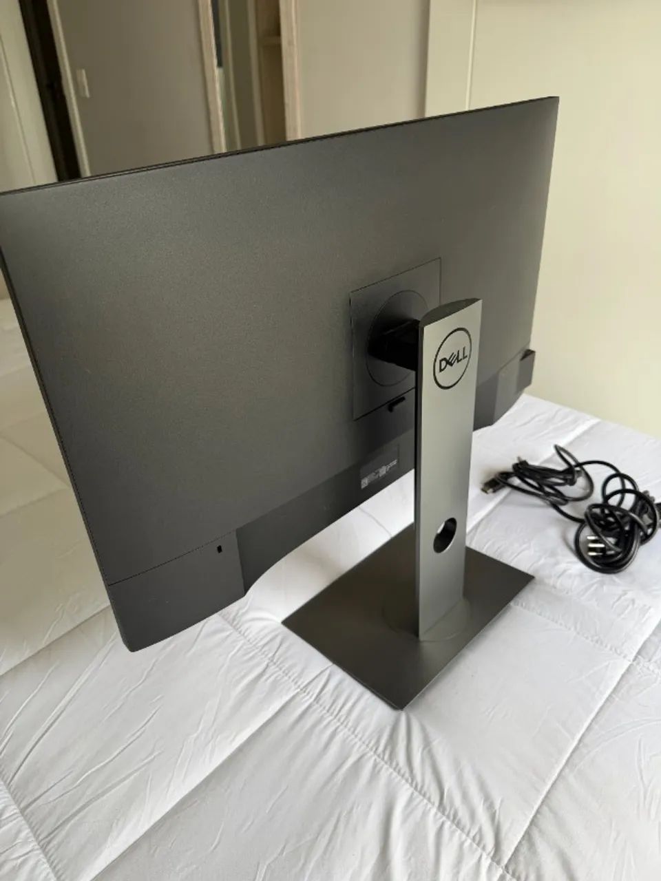 Monitor Dell 27" P2719H Full HD IPS - Excelente estado - Foto 4