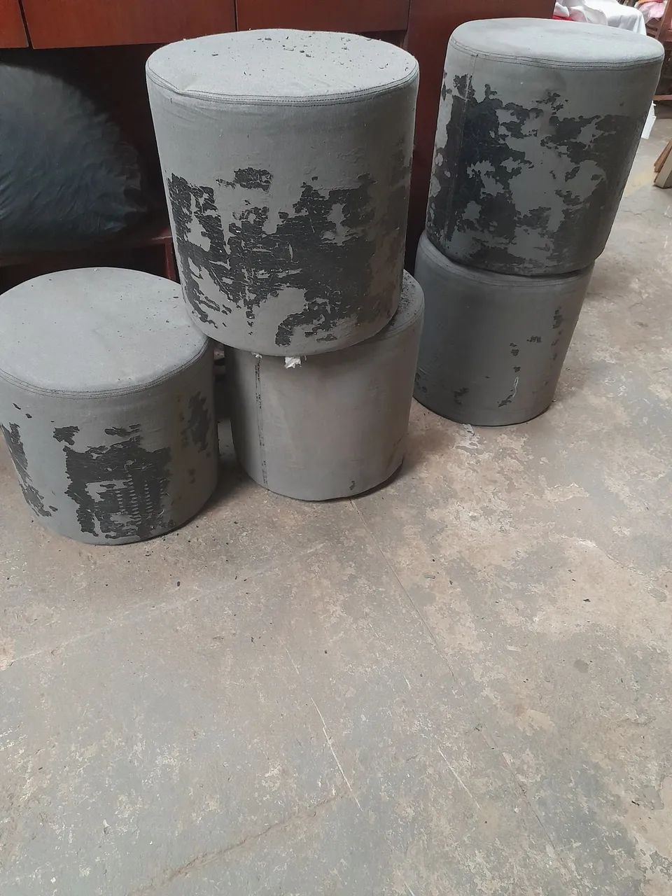 Puffs Redondos e Quadrados com Capas - Foto 3