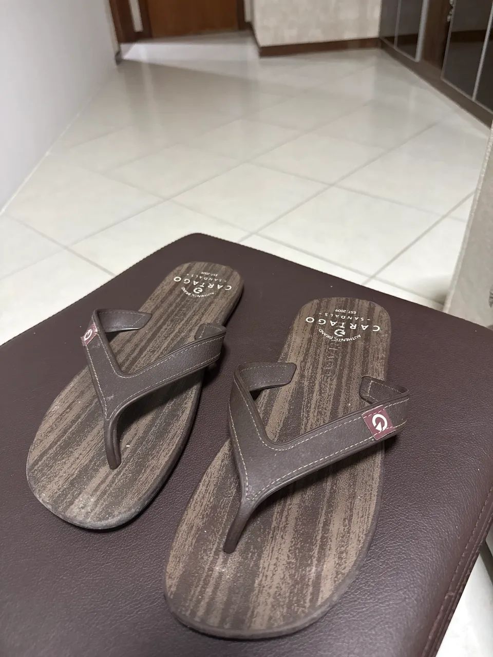 Chinelo Marrom - Tamanho 42 - Foto 2