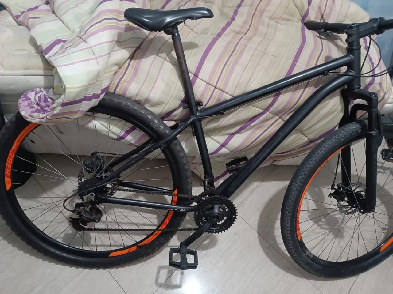 Bicicleta com amortecedor 