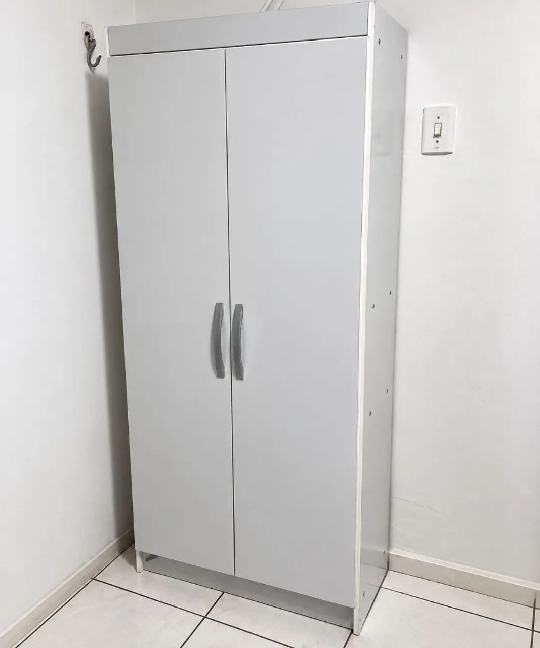 Armário multiuso 2 portas