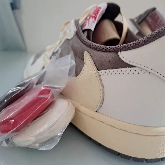 AJ1 Reverse Mocha Travis Scott - Tamanho 45 - Foto 2