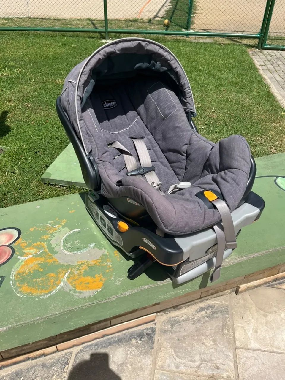 Carrinho Chicco Mini Bravo Plus Travel System com Bebê Conforto e Base - Foto 3