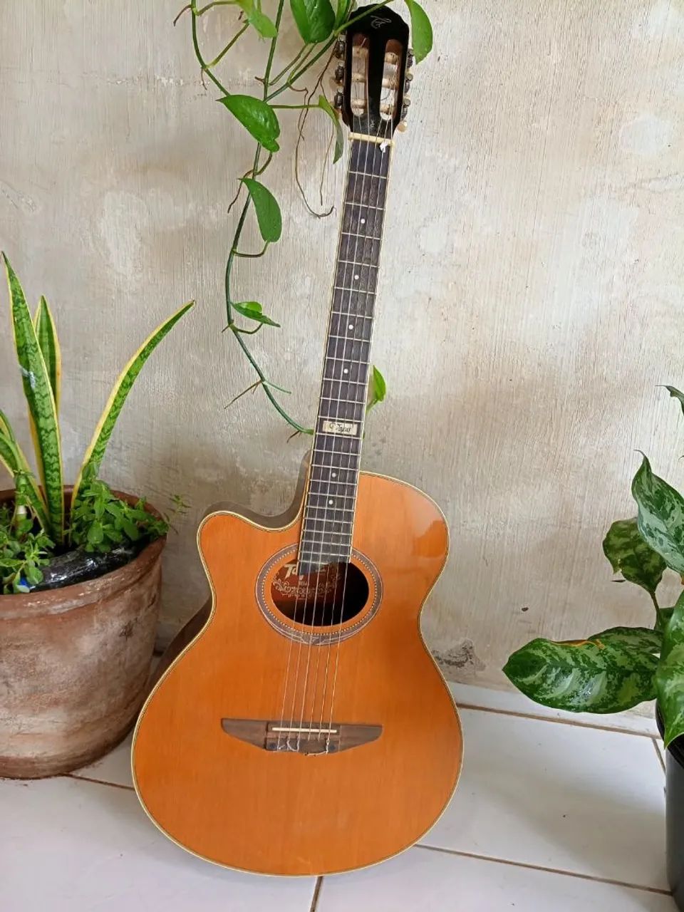 Violão pra canhoto