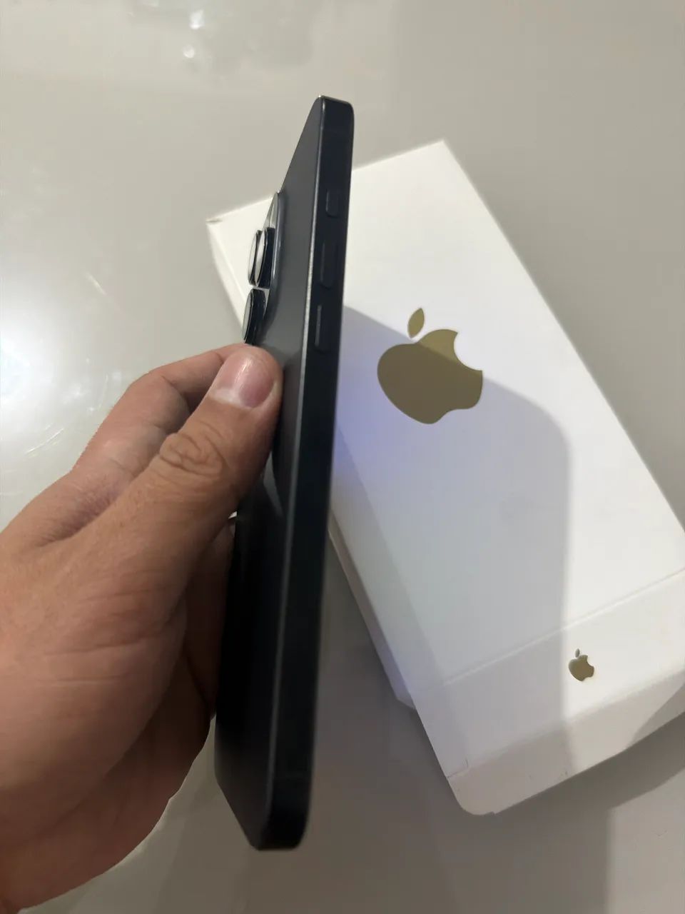 iPhone 16 pro Max 256 - Foto 2