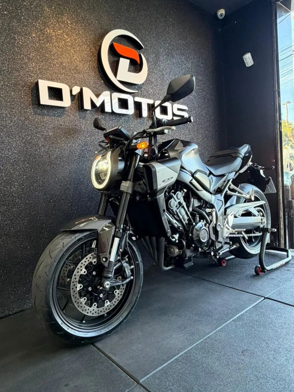 HONDA CB 650R E-CLUTCH - 2026  - Foto 4