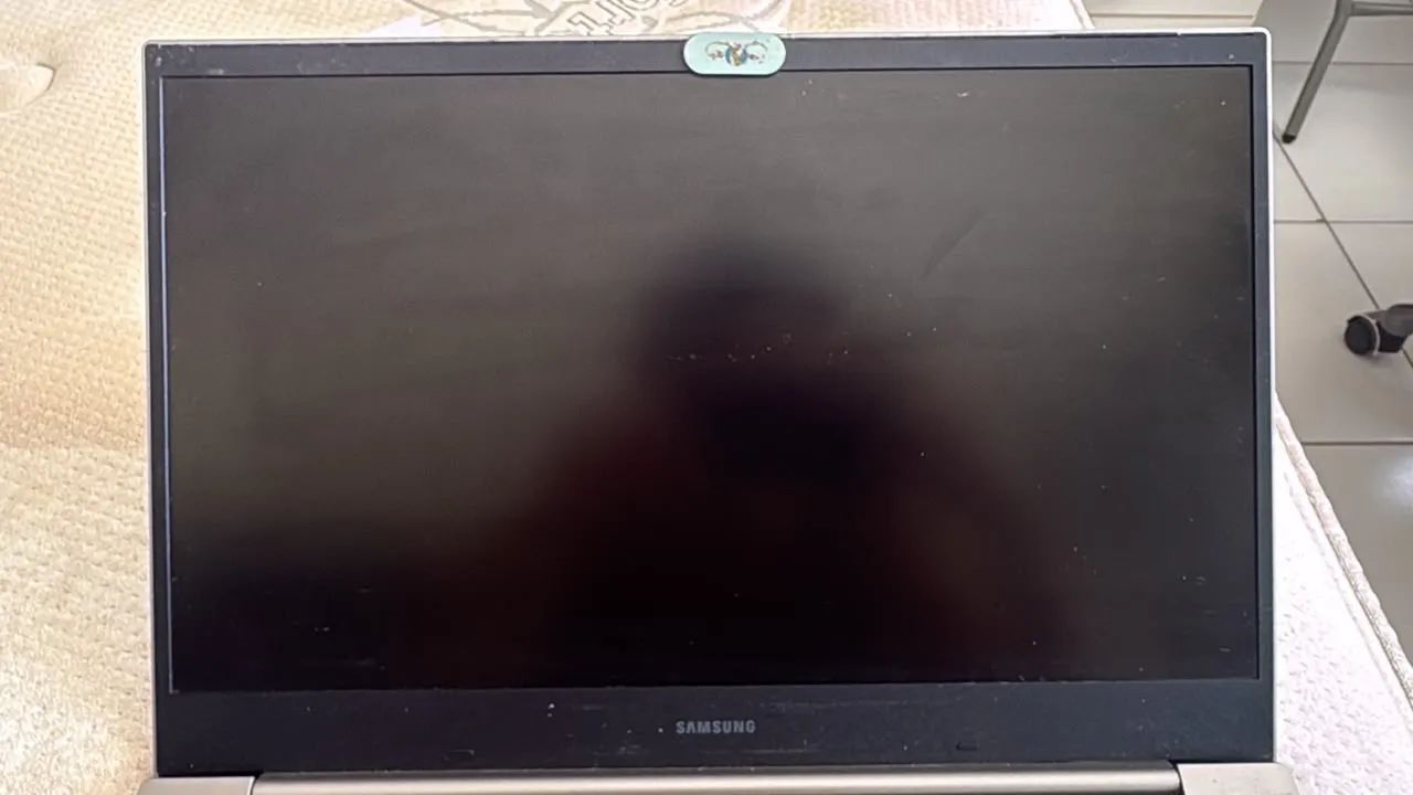 Notebook Samsung Book E30 i3 10ª Gen | SSD 256GB | 4GB RAM - Foto 2