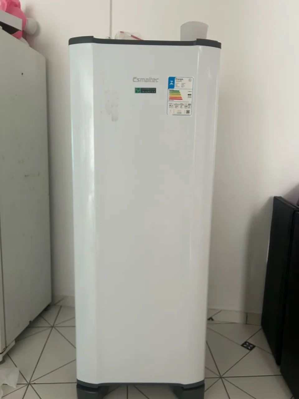 Geladeira Esmaltec  