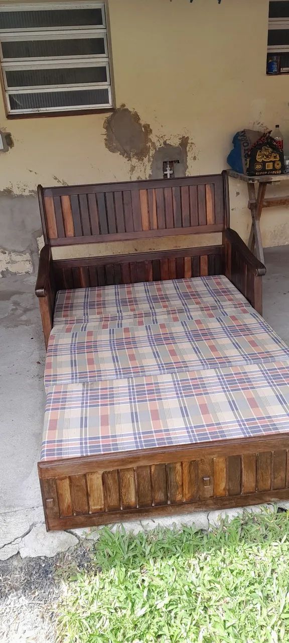 Sofa cama de madeira imbuia - Foto 2