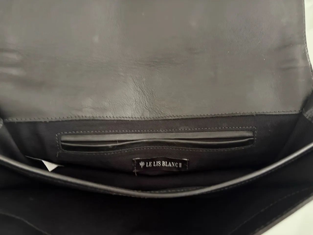 Bolsa Lelis Blanc de couro legítimo e pelo preta  - Foto 3