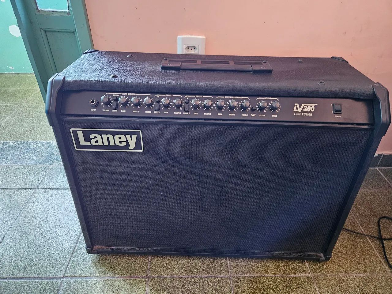 deen.like.live ② Guitarra Dean Zx Explorer + Bag - Fotos Reais