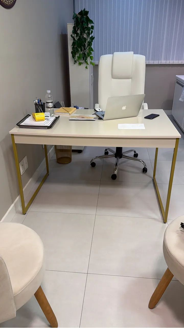 Mesa escritório / Escrivaninha 