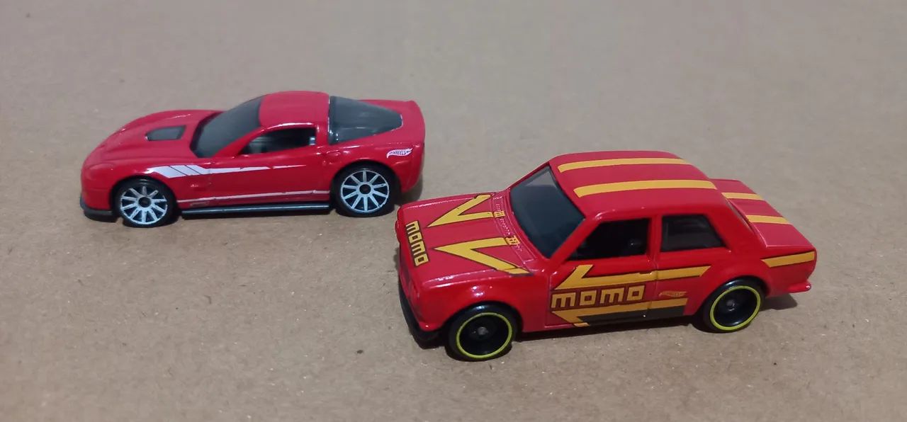 Lote miniaturas 1/64 Hotwheels  - Foto 3
