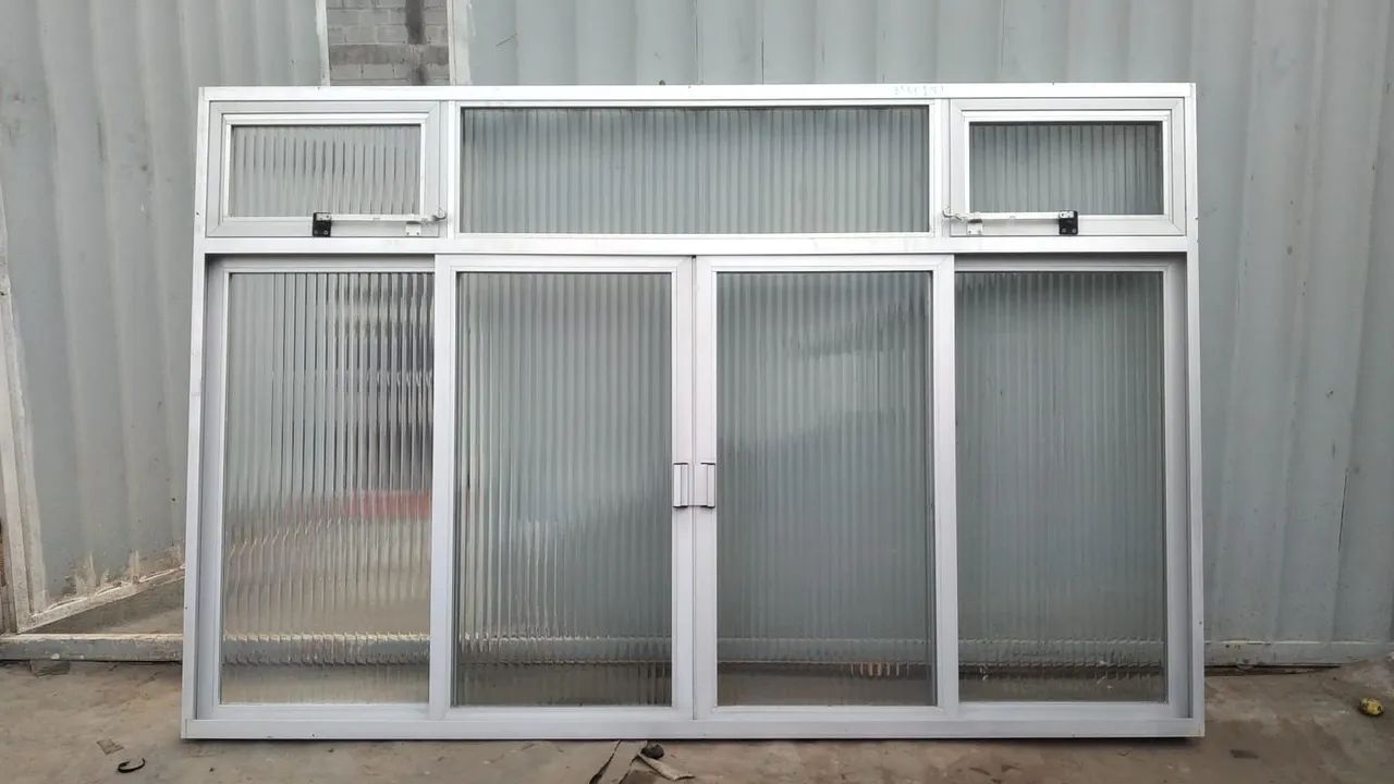 Janela de alumínio com vidro  - Foto 2