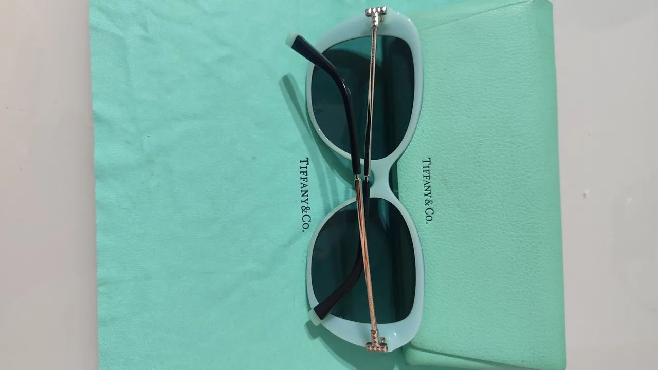 Óculos sol feminino Tiffany & Co. - Foto 5