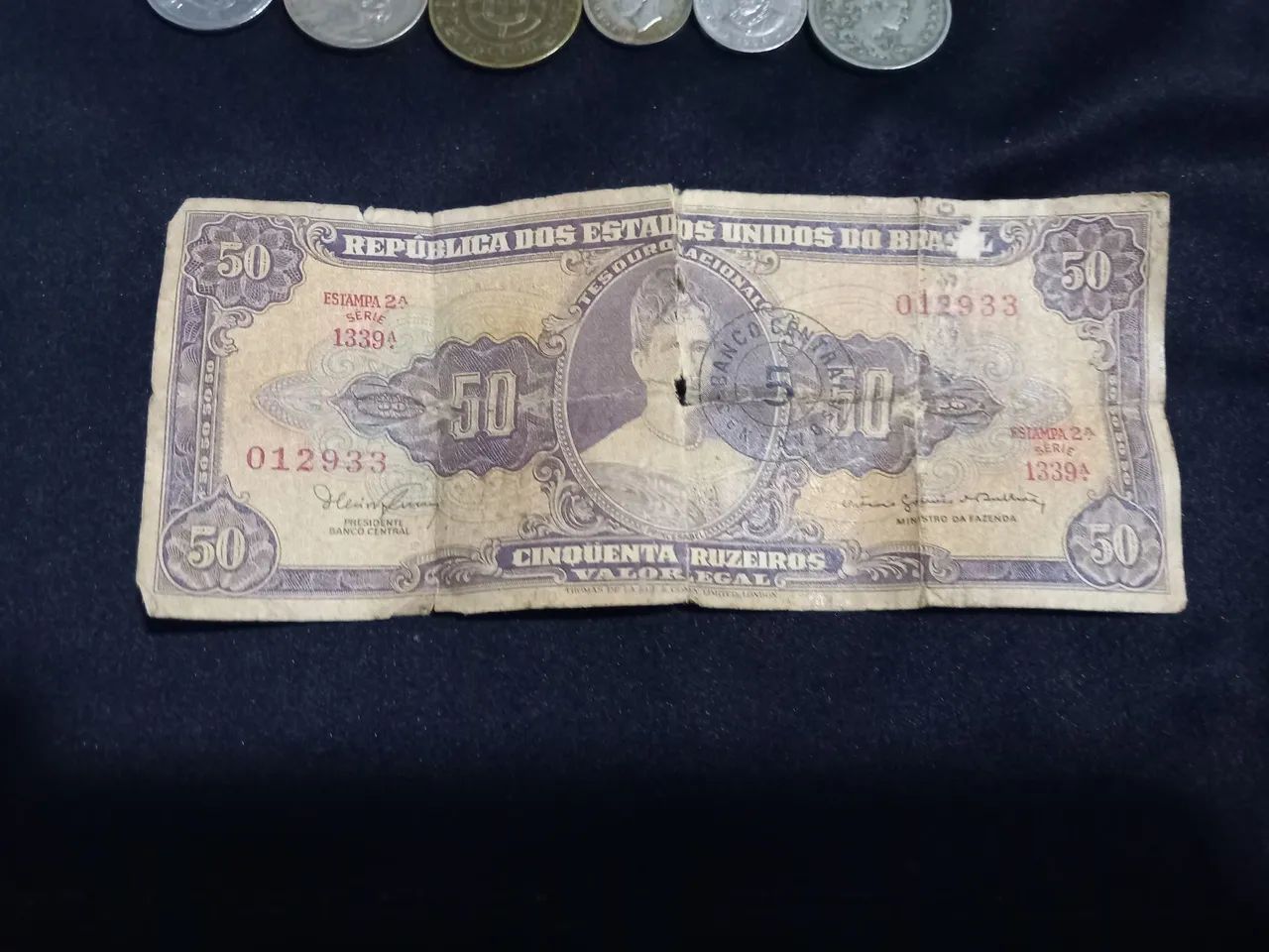 Grupo de 36 Moedas Antigas 