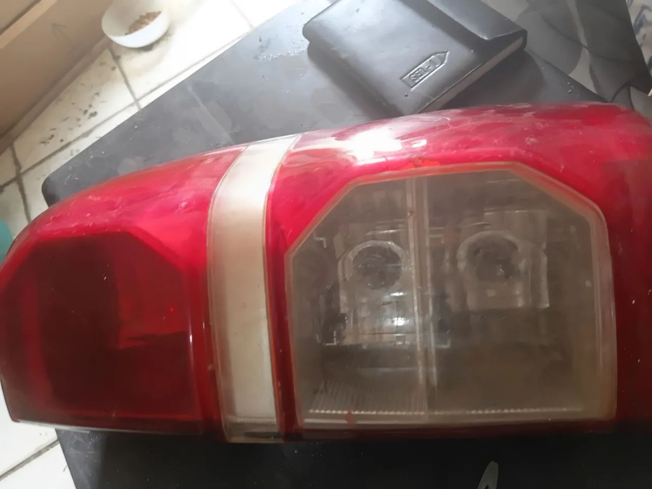 Lanterna traseira  de hilux lado direito  - Foto 3