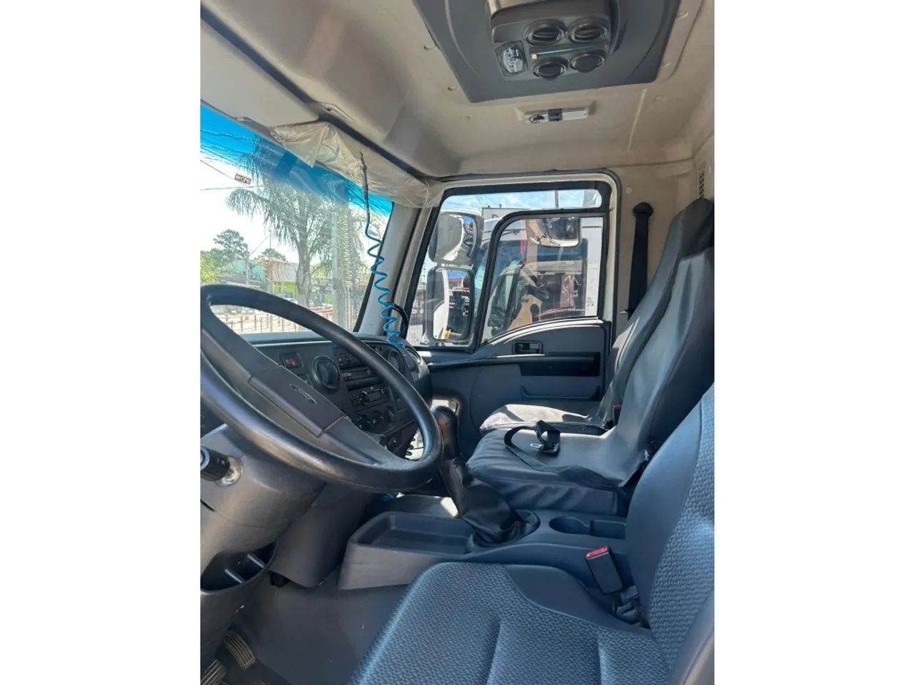 Ford Cargo 1319 2013 - Foto 12