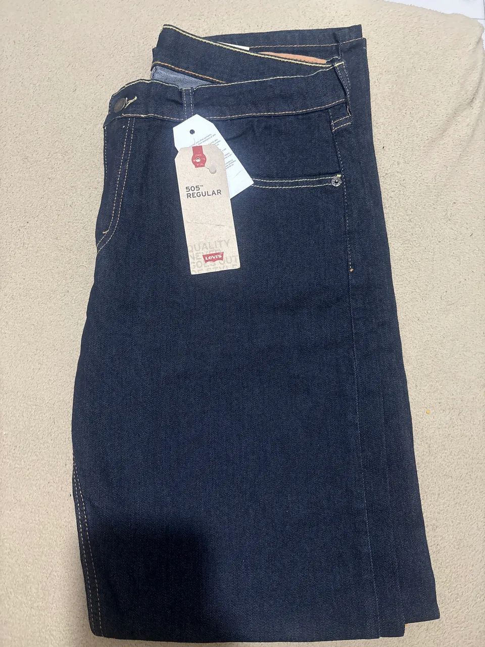 Calça levis original TAM 44