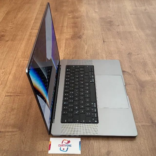 MacBook Pro M2 PRO - 16