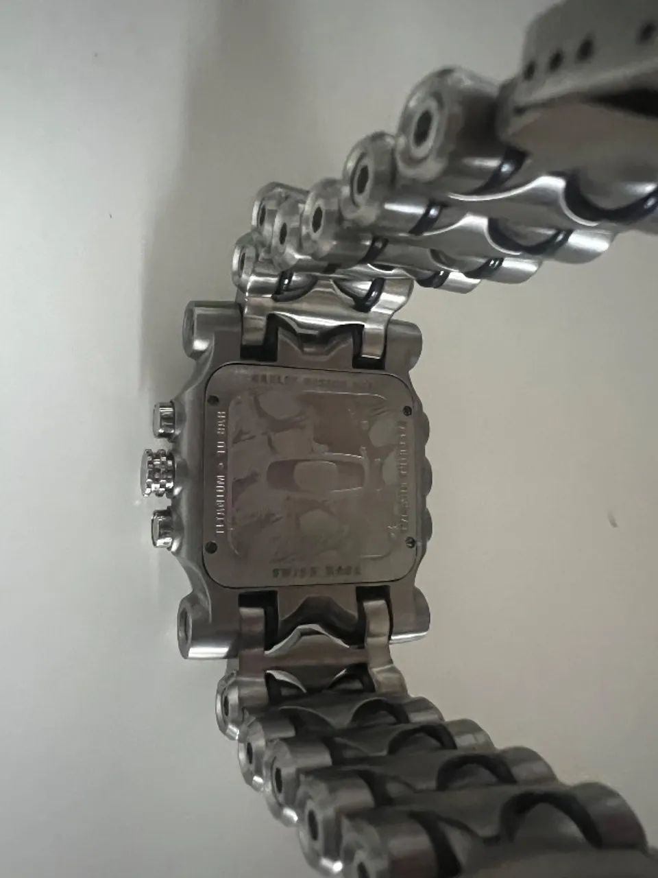Relógio oakley time tank titanium red  - Foto 5