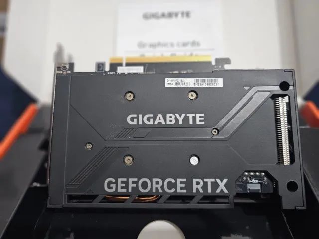 Placa de video RTX 4060 Gigabyte - Foto 4