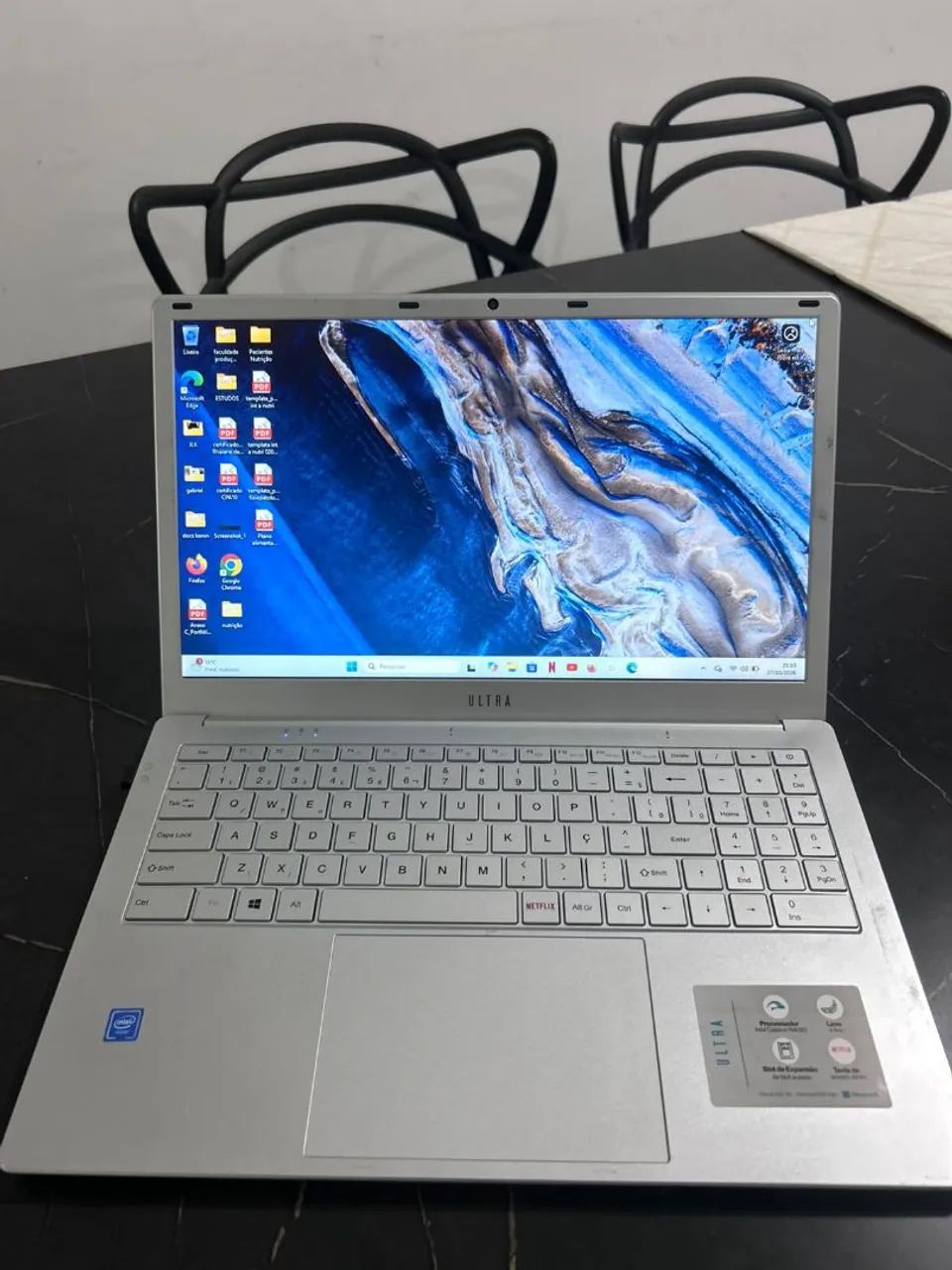 Notebook Ultra UB220  Para estudos . 