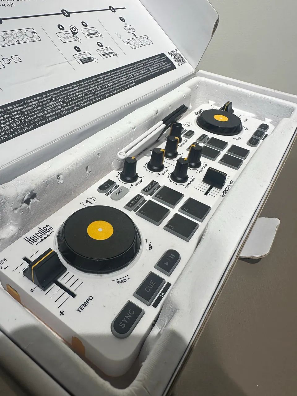 Controladora Hercules DJ control mix - original  - Foto 5