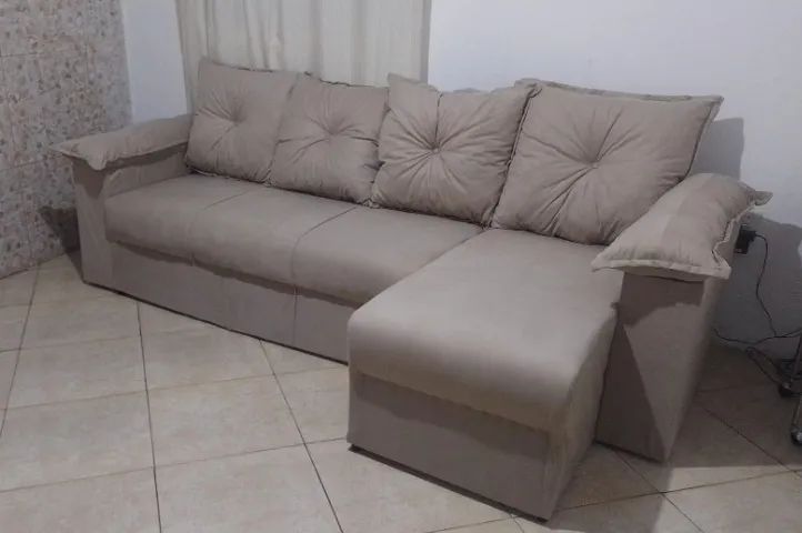 Sofá 4 lugares com chaise bege promoção direto da fábrica 