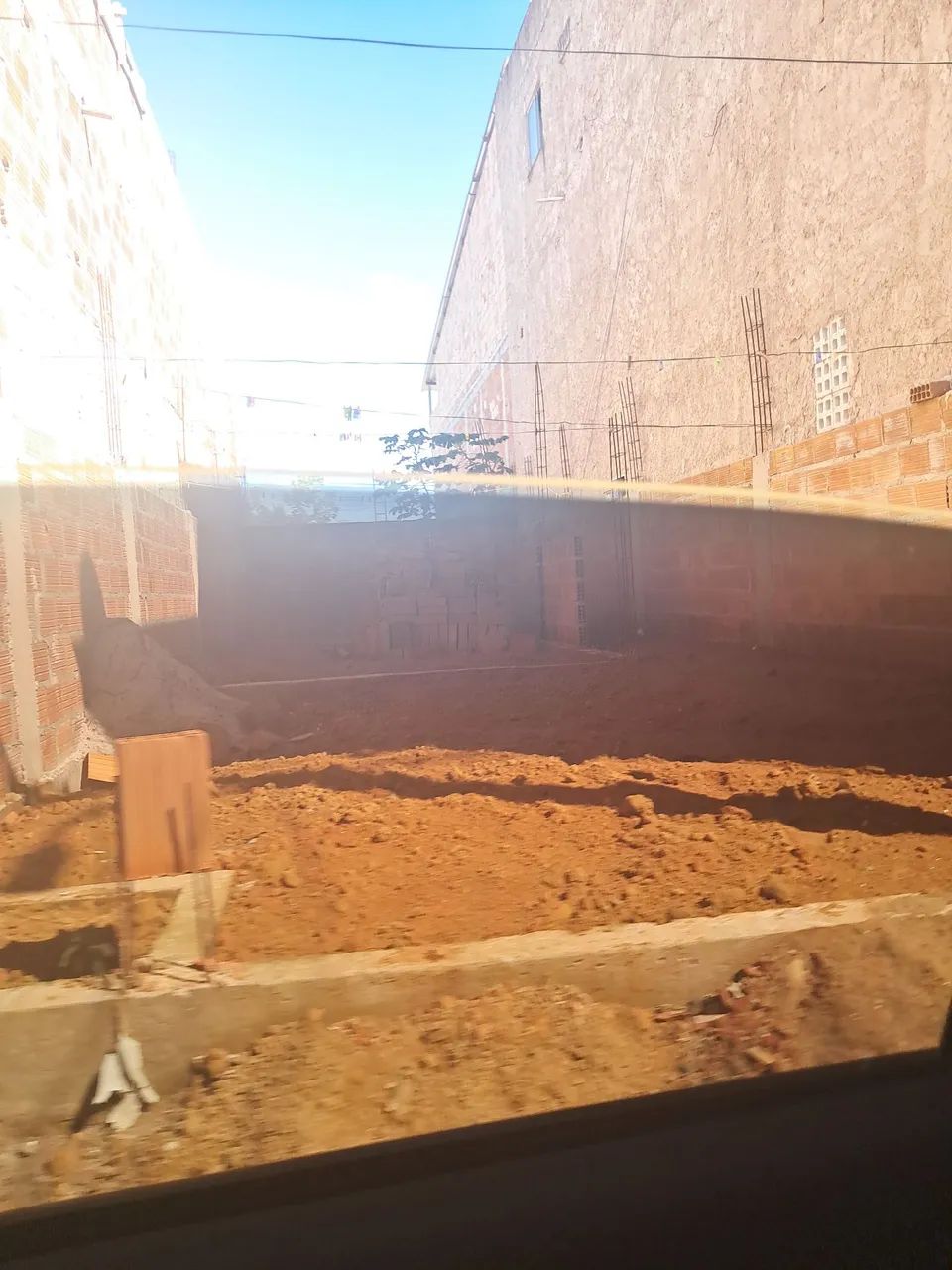 Vendo uma construção  em ponto de laje 