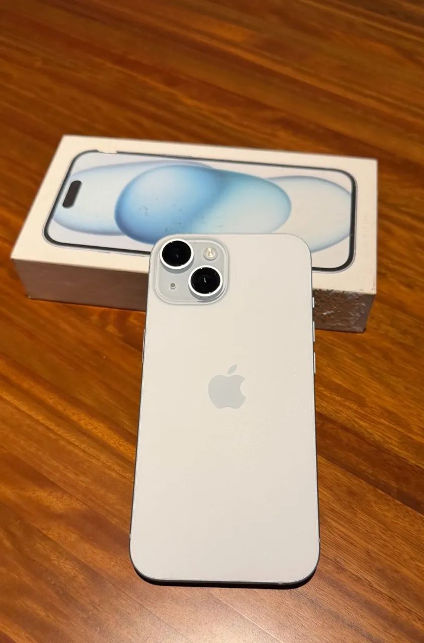 iPhone 15 - Branco  - Foto 2