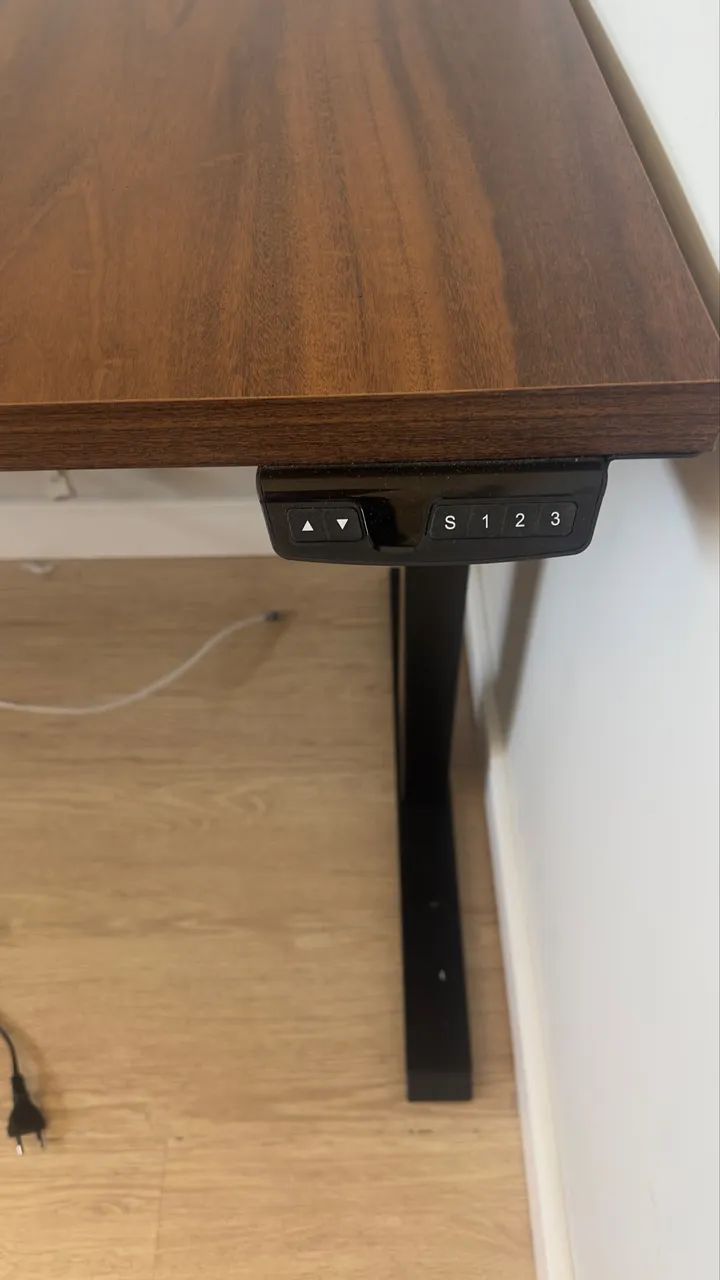 Mesa com regulagem de altura automática DewertOkin - Foto 5