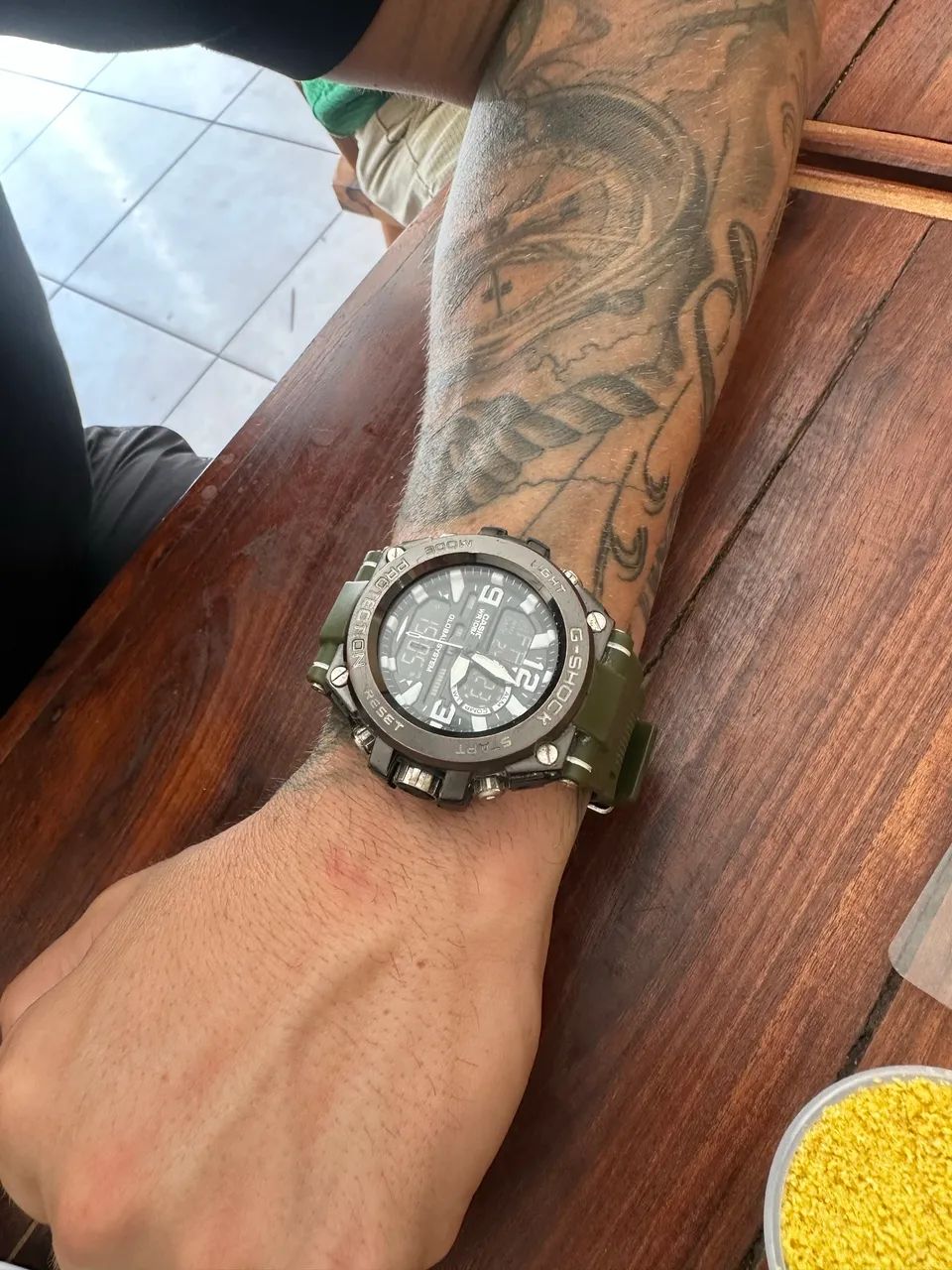 Vendo relógio Cássio G shock em perfeito estado 