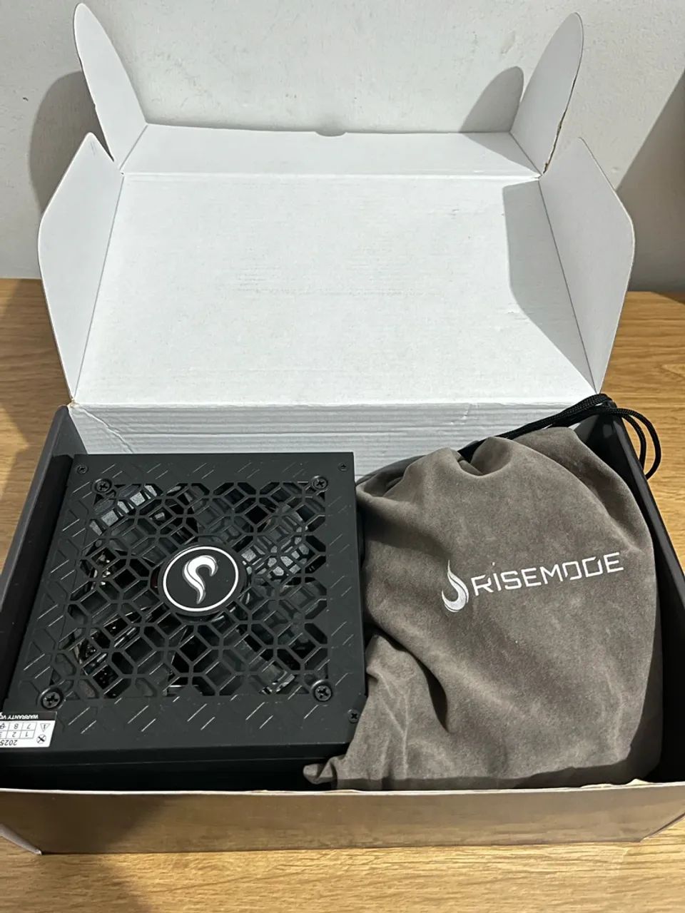 Fonte Rise Mode Elektra 650W Modular 80+ Bronze (Aprovada TecLab) - Foto 2
