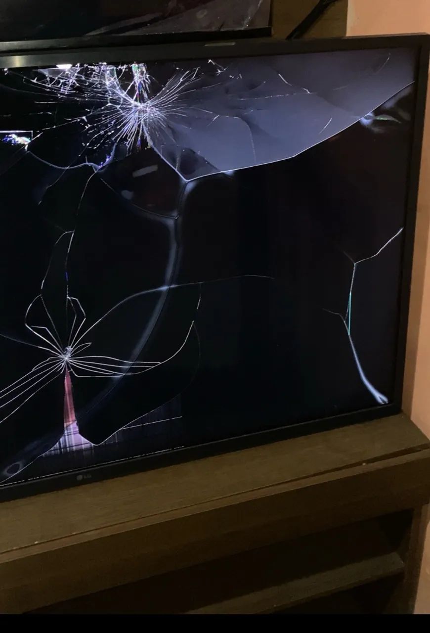 Vendo tv 43 polegadas tela vazada - Foto 3