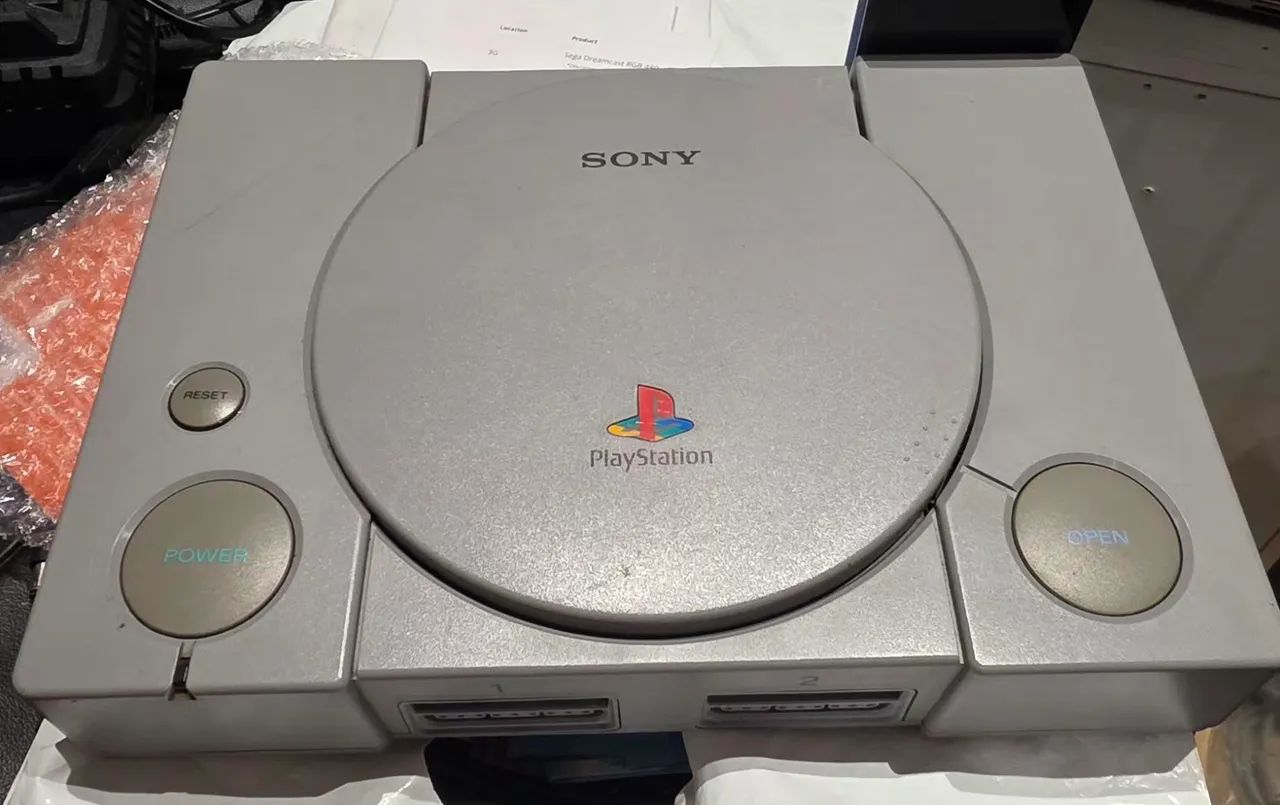 PlayStation 1 FAT com PSIO Controle Cabo Funcionando