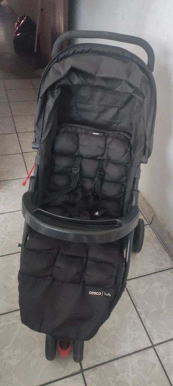 Carrinho de bebê cosco 