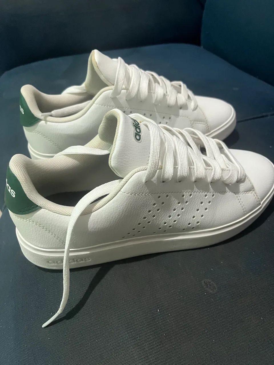 Tenis adidas 